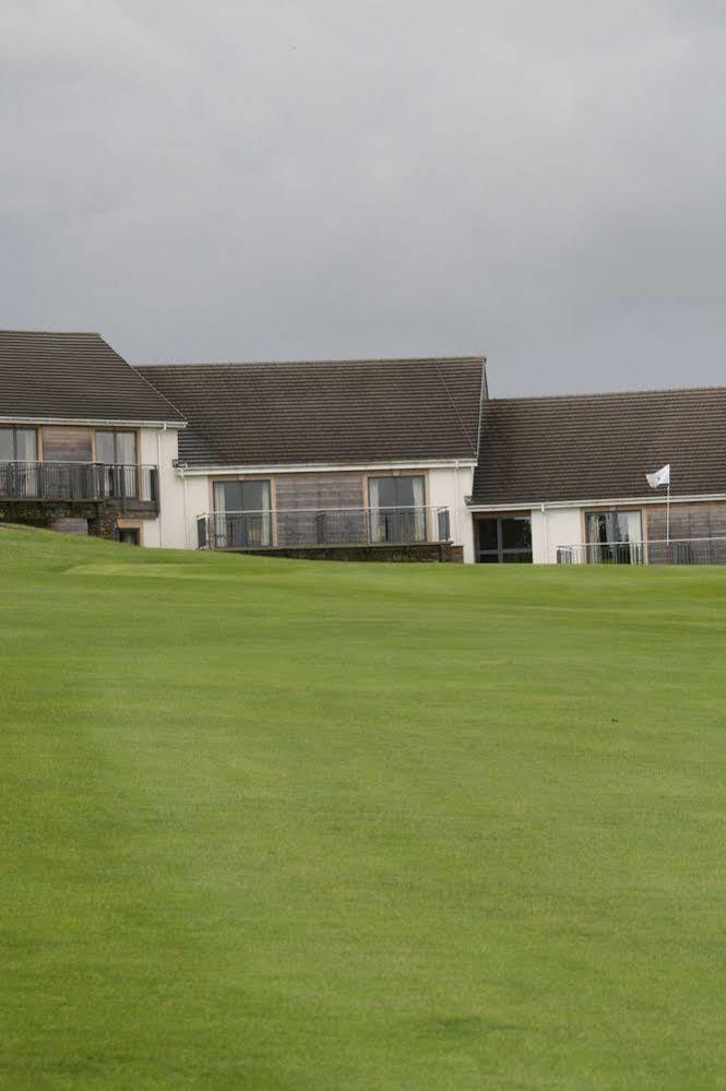Bryn Meadows Golf, & 4*